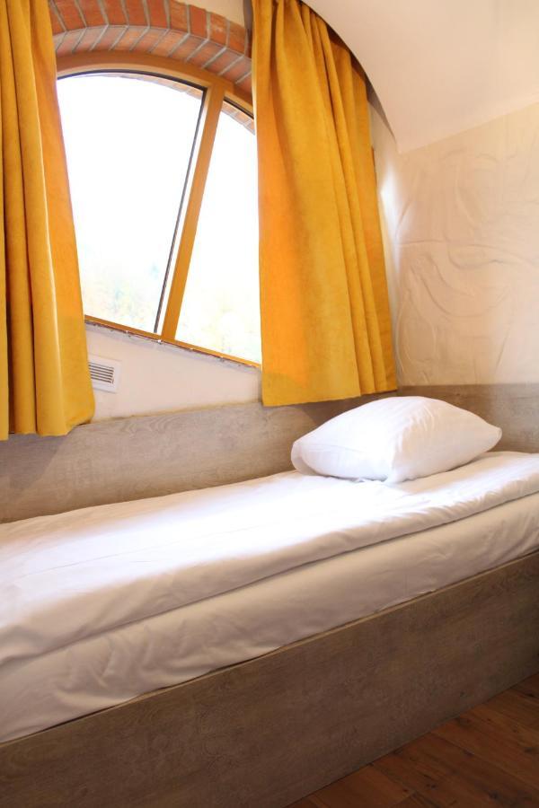 Wodny Swiat Hotel โอสทรึเซ ภายนอก รูปภาพ